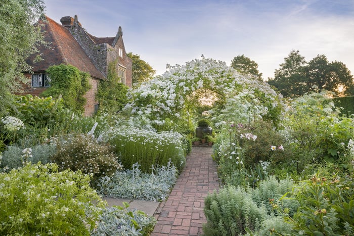 sissinghurst-cnational-trust-images-andrew-butler-2-1566383425